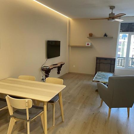 Apartamentos Gyc Vistas A Santo Domingo เลออน ภายนอก รูปภาพ
